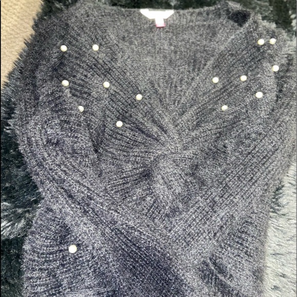 Twist Front Sweater - Picture 2 of 2